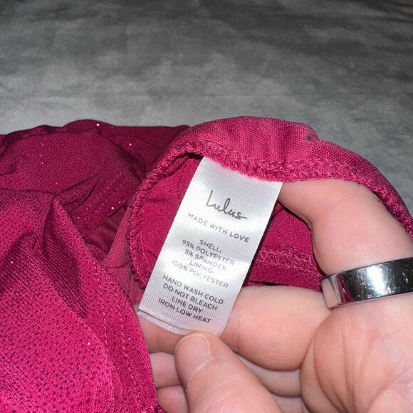 Lulus Medium Dark Pink Glitter Ruched Crop Top Long Sleeve Back Tie NWT - Picture 6 of 8